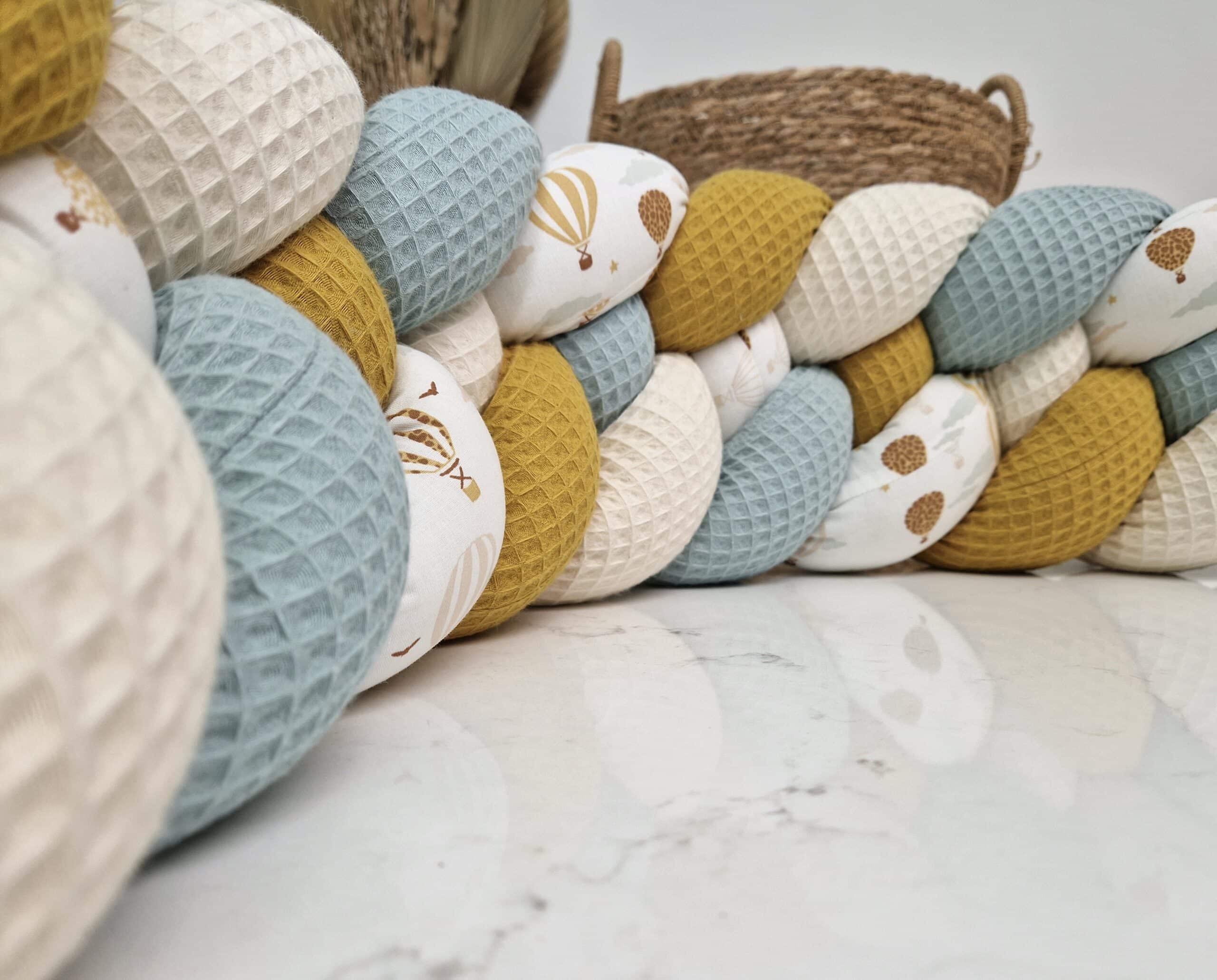 Tresse de lit cabane - Montgolfières peps - Tour de lit bébé 4 brins